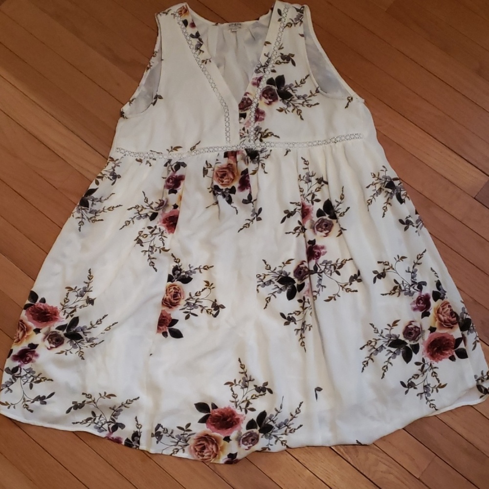Dress never been worn